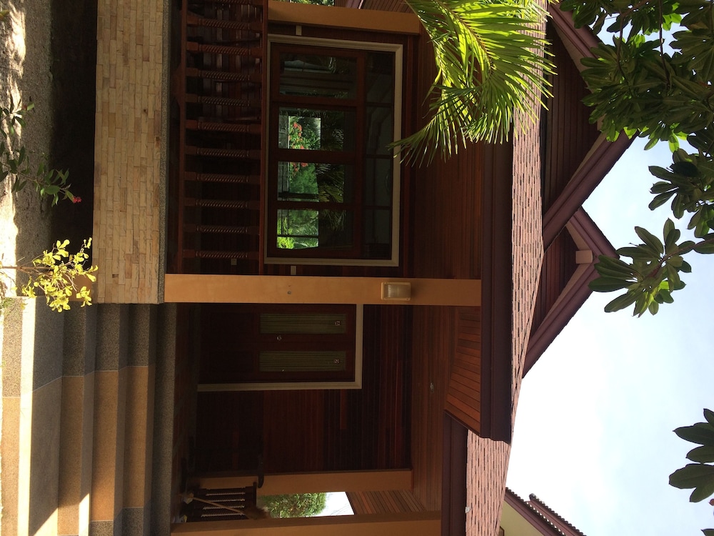 Haad Yao Villa