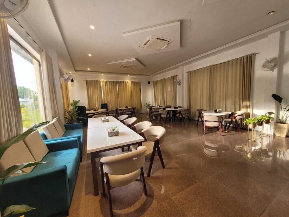 Aura Gold Resort