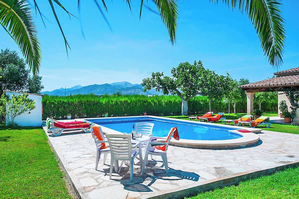 Villa Burgues