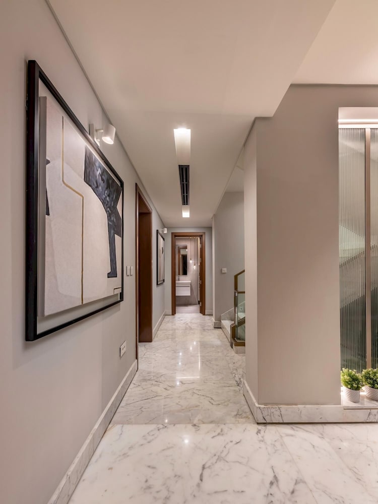 Vesta - Luxury Villa - 4BR - CFC II
