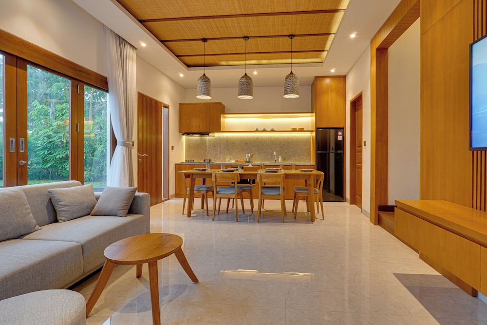 Villa Taman Seminyak Suite 01