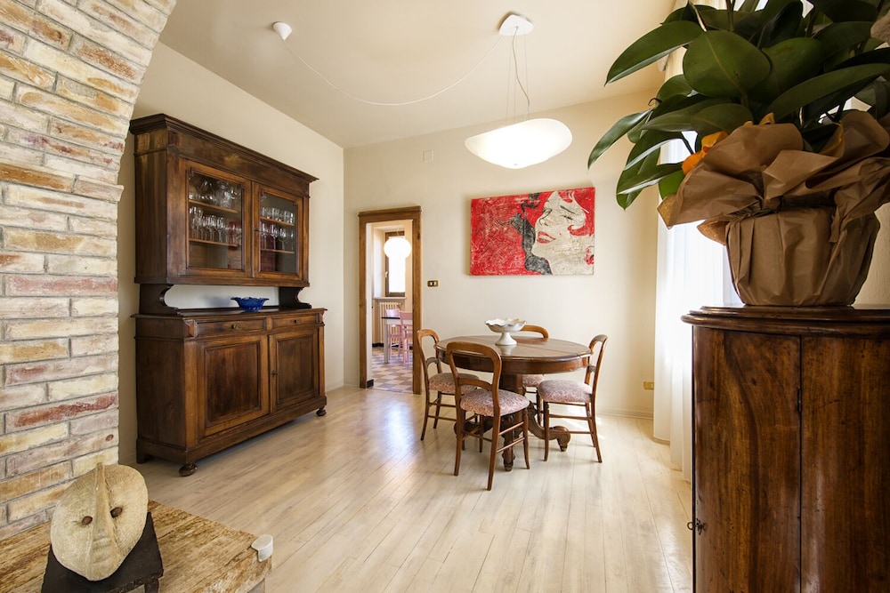 Drogheria & Locanda Franci