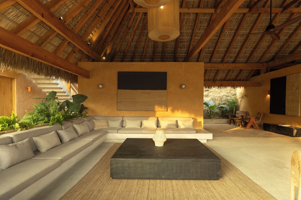 Casa Yute by Ahau Collection