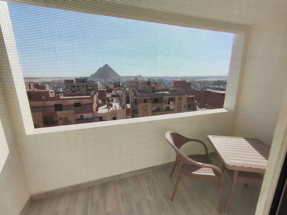 Legend Pyramids Inn