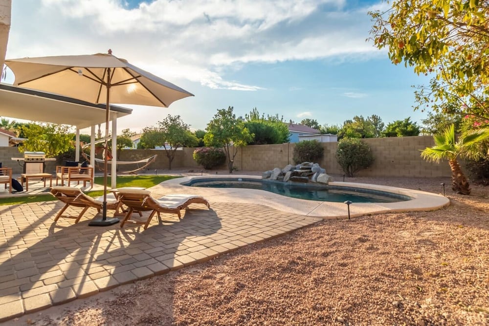 5BR Citrus Estate Sleeps 13 Free Htd Pool Gameroom
