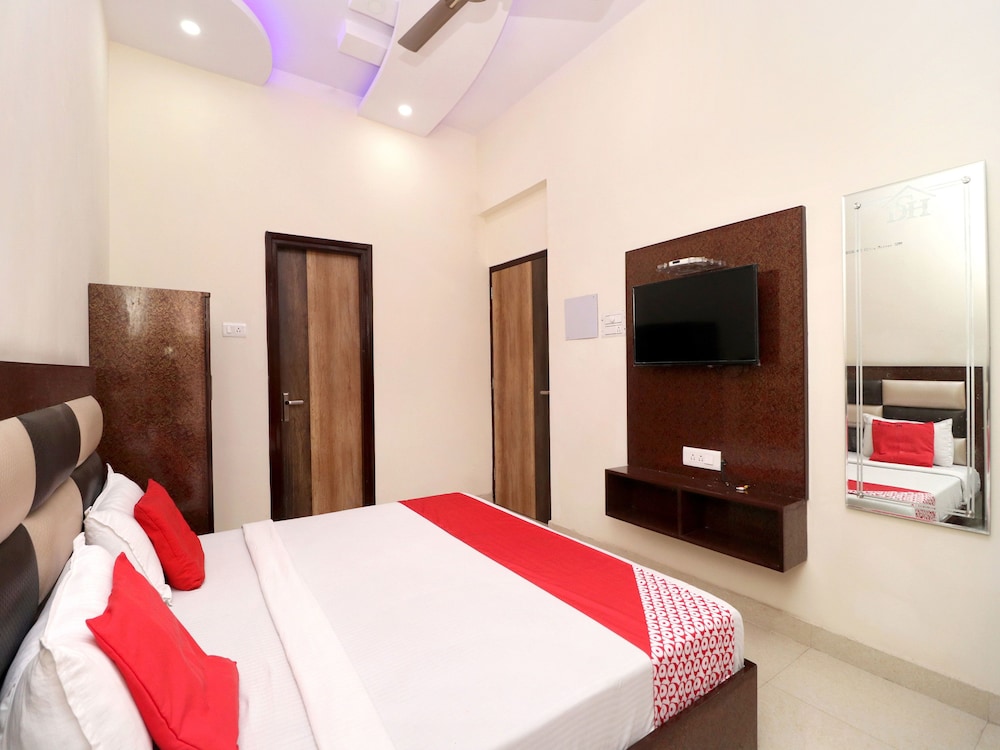 OYO 16494 Dhunna Guest House