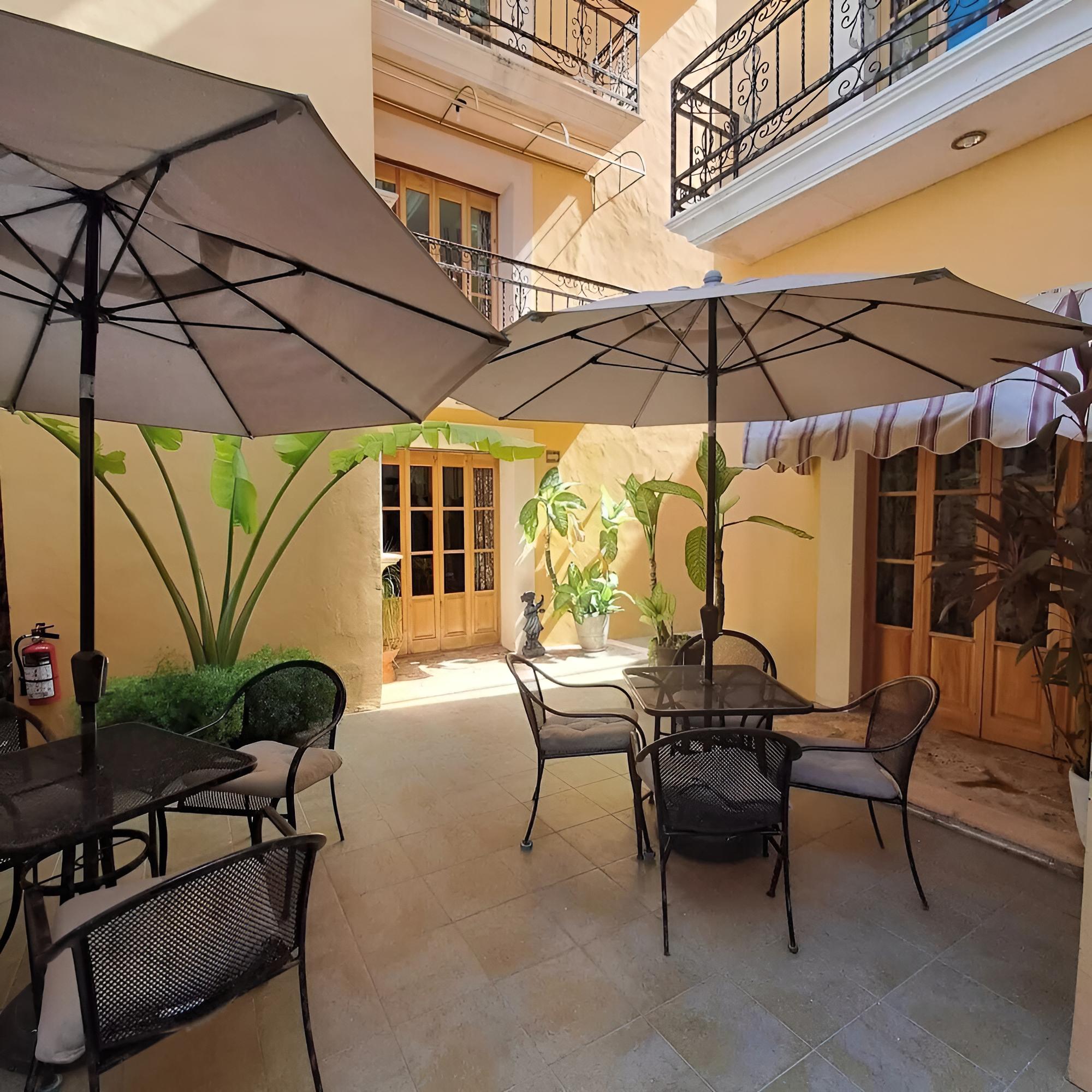 Cancun International Suites