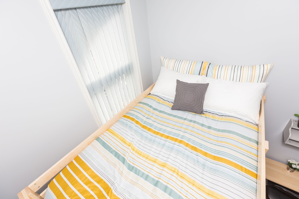 Applewood Suites - Chinatown Loft - Image 5