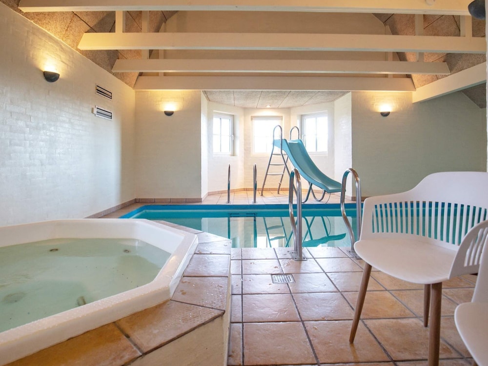 10 Person Holiday Home in Blavand view 3