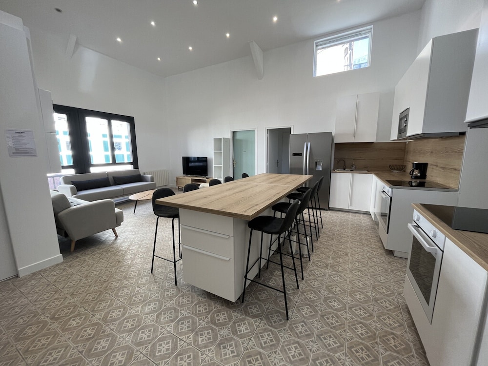 Apartment in Le Mans Near Historic Center