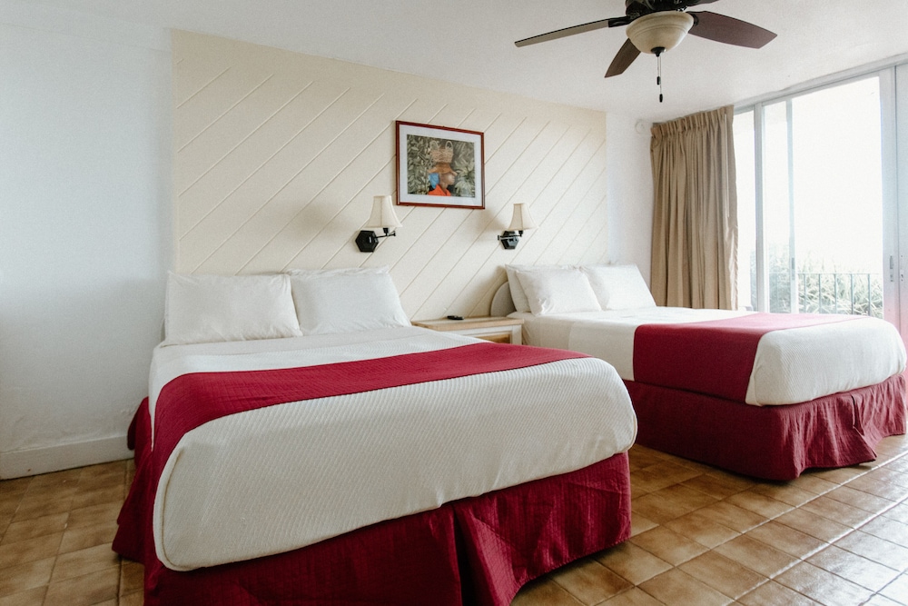 Hotel on the Cay - Property Image 8