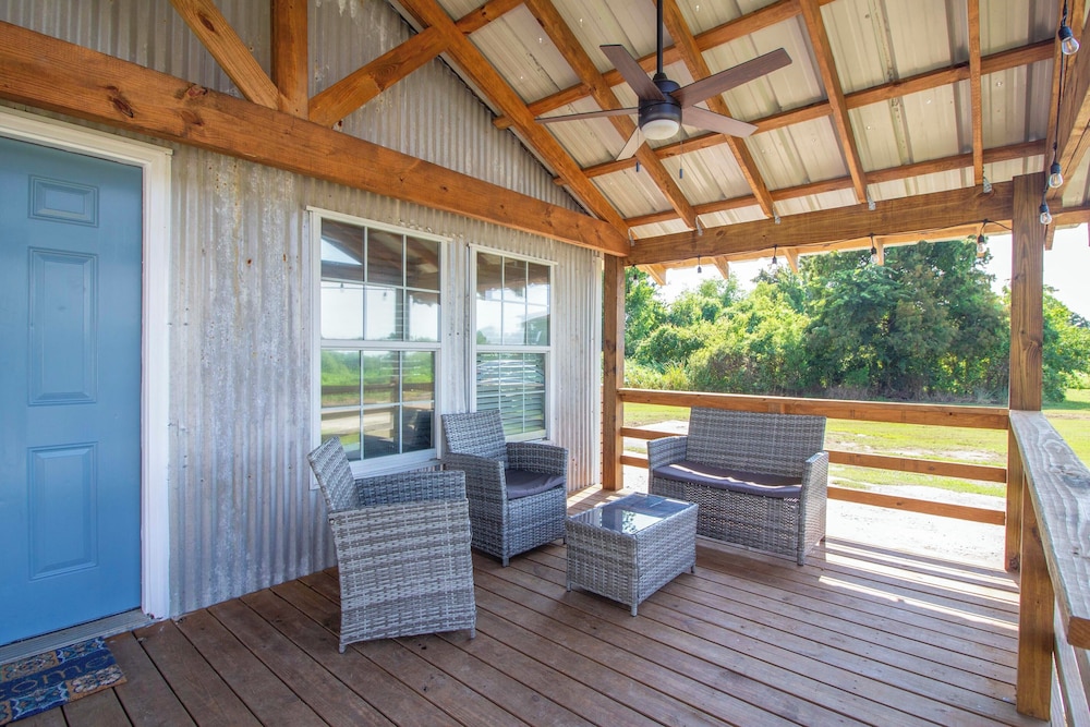 Private Dock: Des Allemands Cabin on the Bayou!