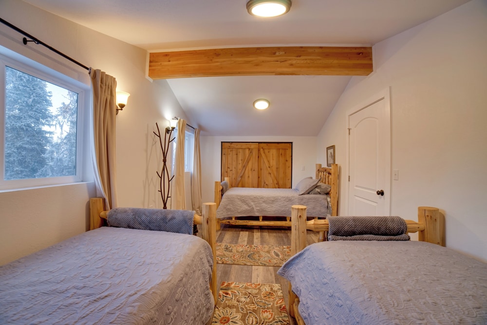Kenai River Retreat ~ 4 Mi to Morgan's Landing!