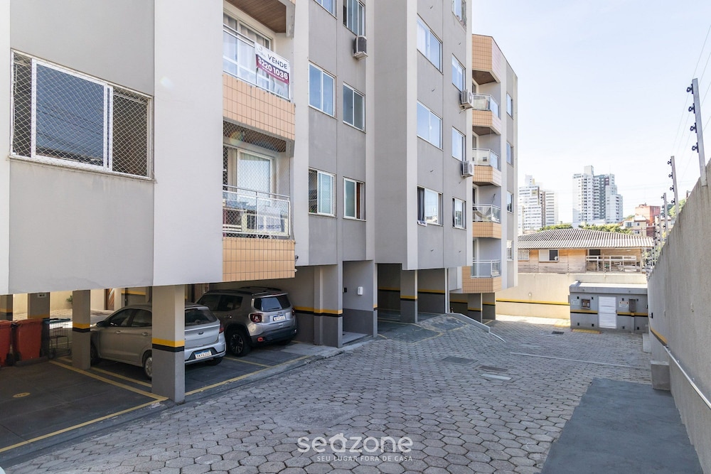 Cozy apt in Capoeiras Rmc203
