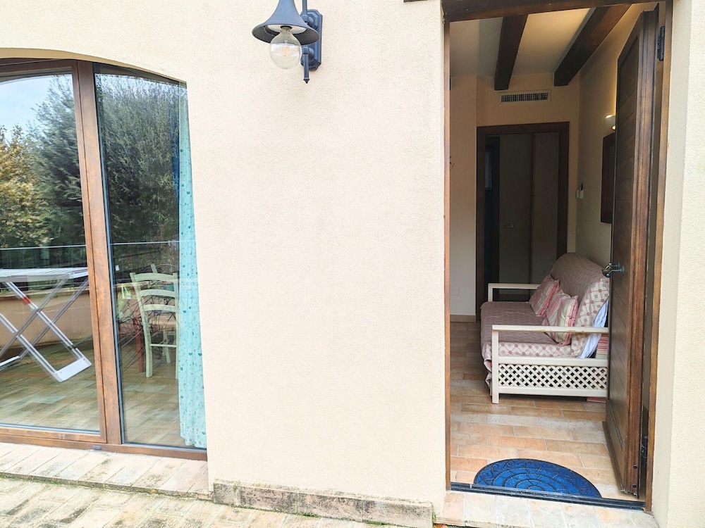 Farmhouse in Marche With Pool & Wine Tours