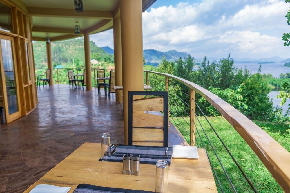 NDERE ECHIFUUHA RESORT