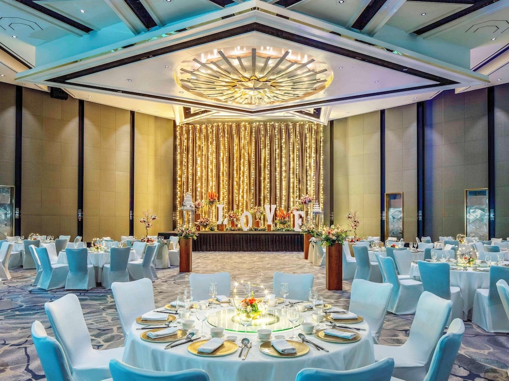 Swissotel The Stamford Singapore 97