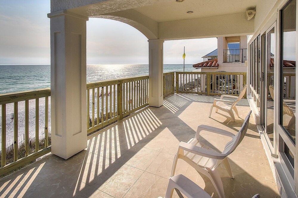 Vista Bella del Mar 5 Bedroom Holiday Home by Five Star Properties