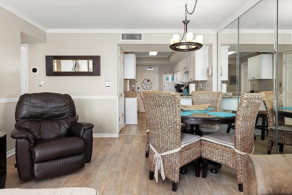 Surfside Shores by Southern Vacation Rentals