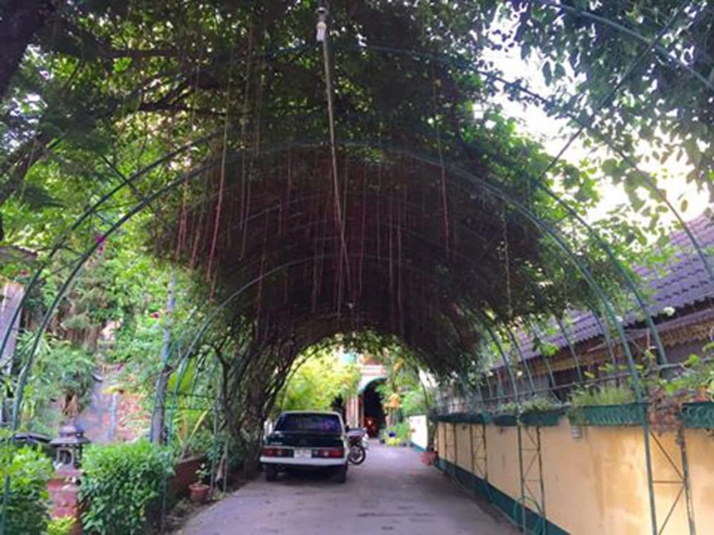Royal thapae gate guesthouse