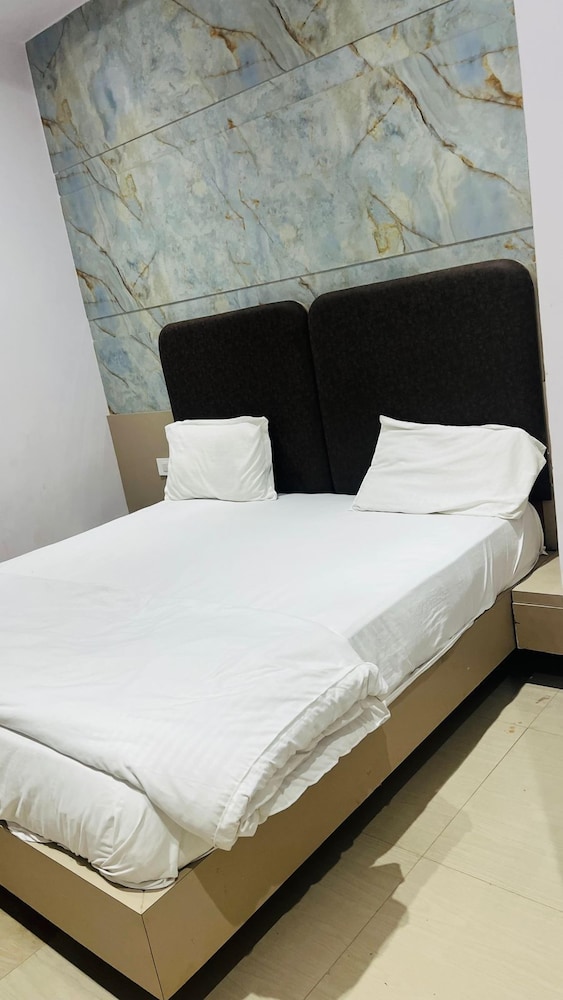 Hotel Shree Radham By GRB