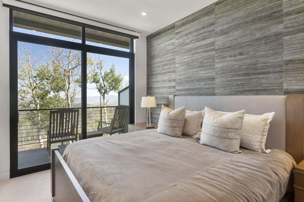 One Empire Pass at Deer Valley Resort - Three Bedroom Residence #402 3 Condo