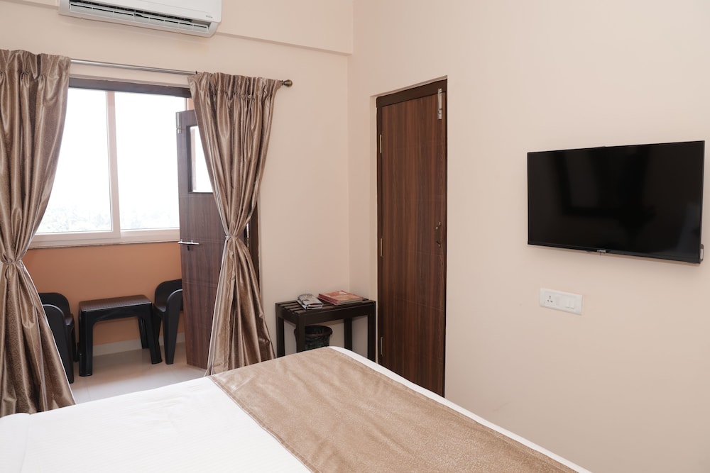 Nazri Hotel