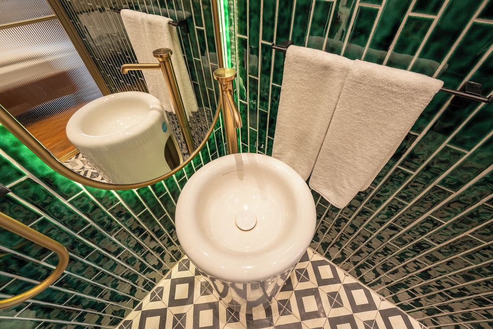 Belmondo Süitler - Image 135