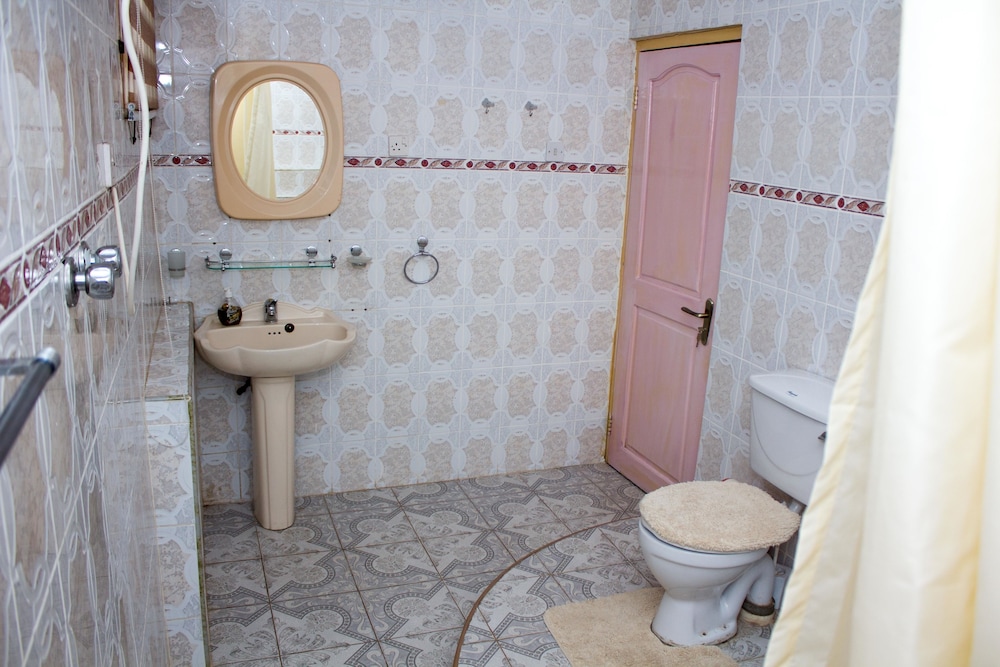 Jayliz Lodge Tema, photo 12