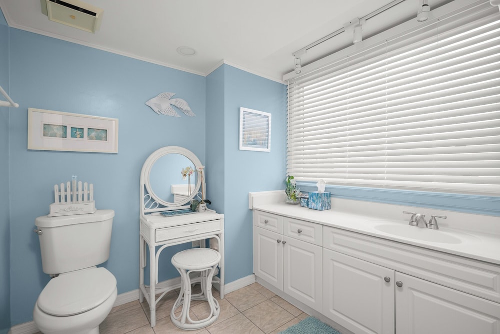 Ocean Eight 101 by Distinctive Beach Rentals
