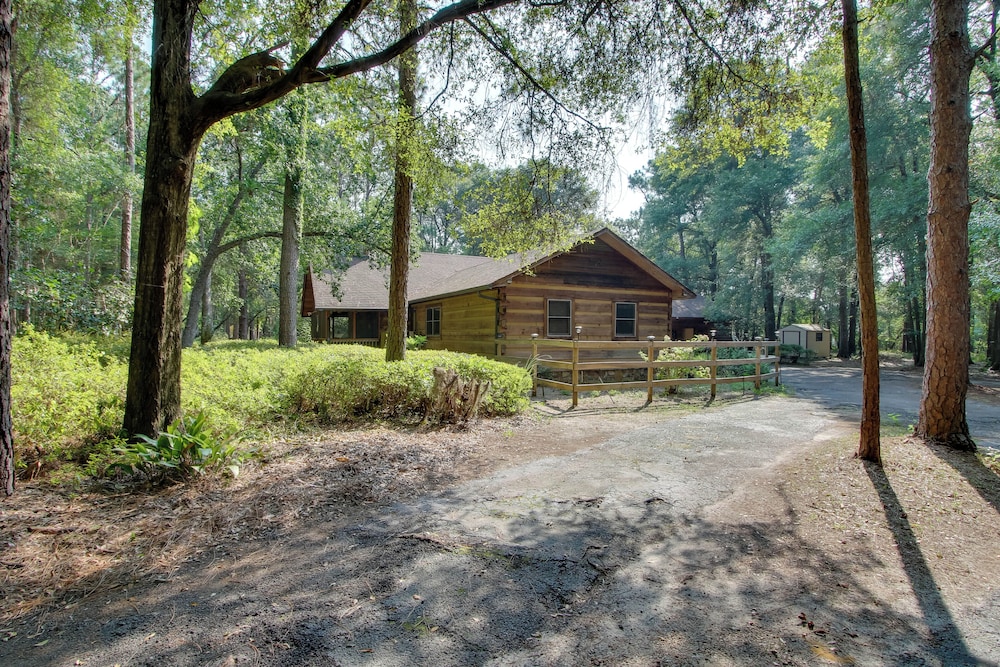Golf + Hike: Nature Escape w/ Sauna in Hephzibah