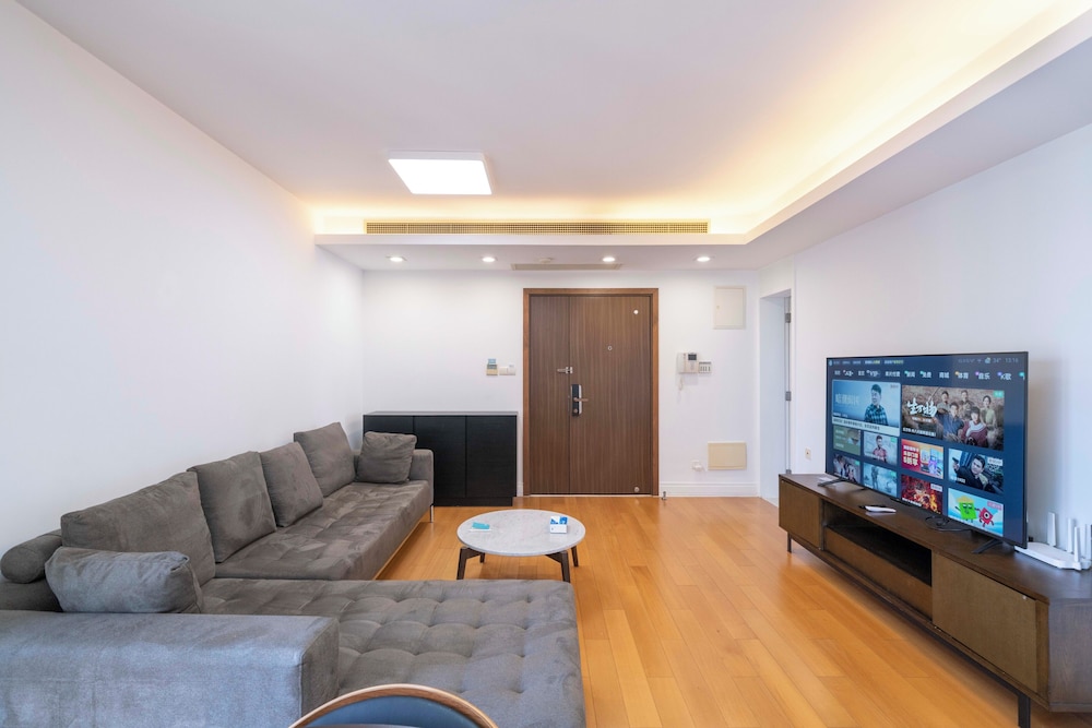 Tyms Family 3BR 2BA Apt Xujiahui Metro