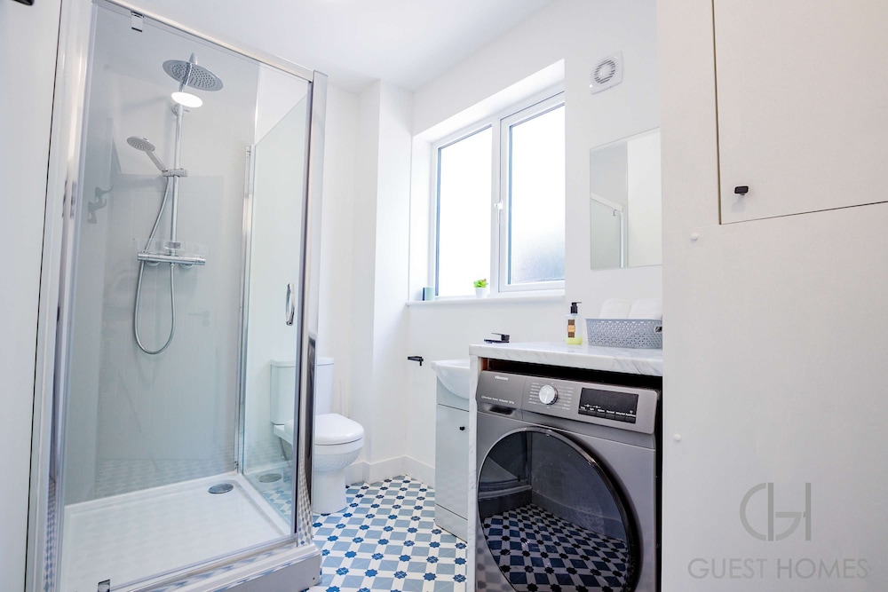 Host Stay Croydon Road Dwelling