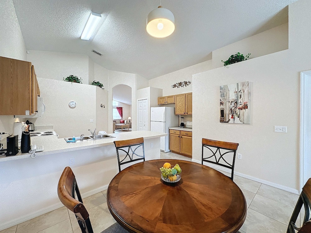South Facing Pool Home With Golf Course Views