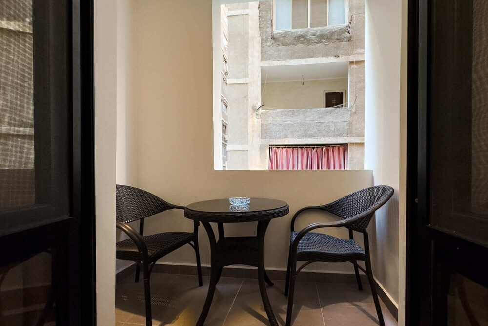 The 2bdr Placid Pod w/ Jacuzzi 5min to CAI Airport