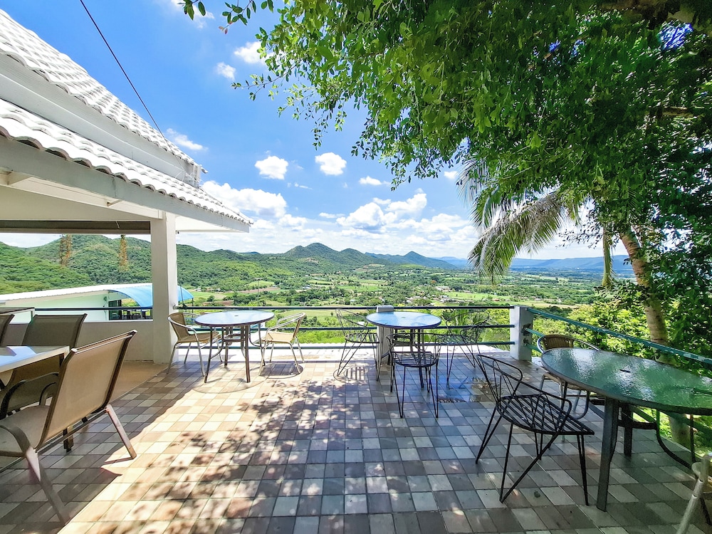 Tawan Ja Resort