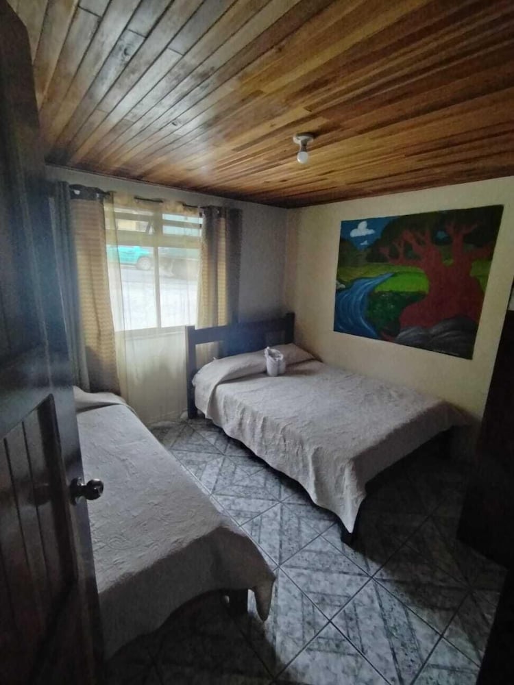 Monteverde Monkey Hostel