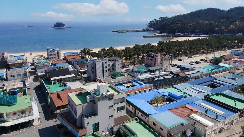 Taean Mammose Pension view 3