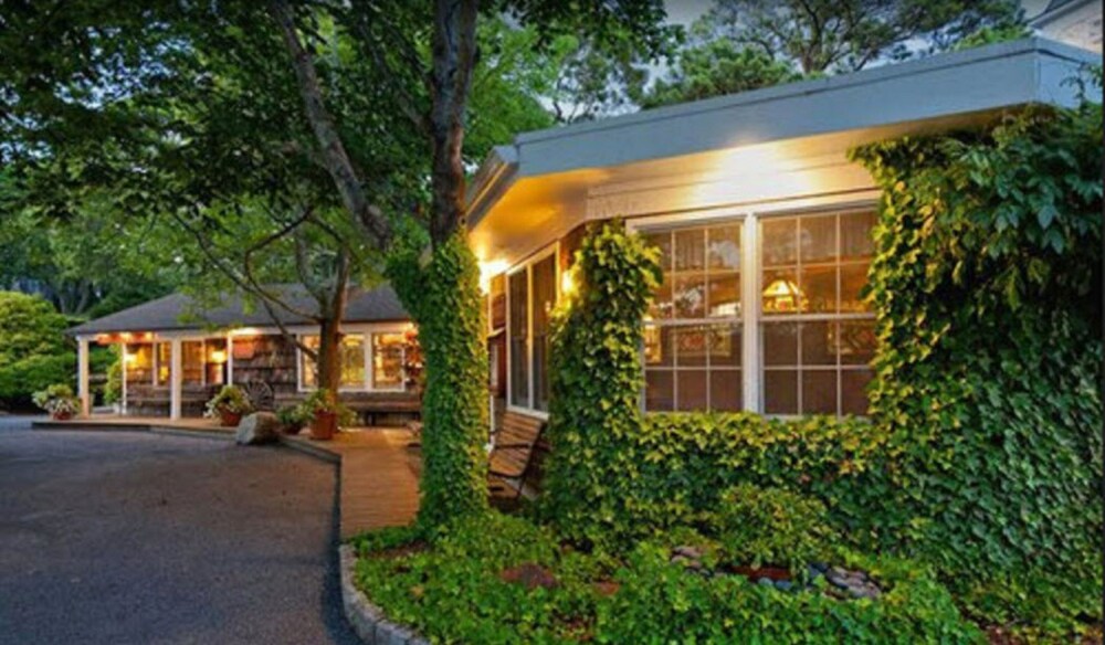The Hampton Maid