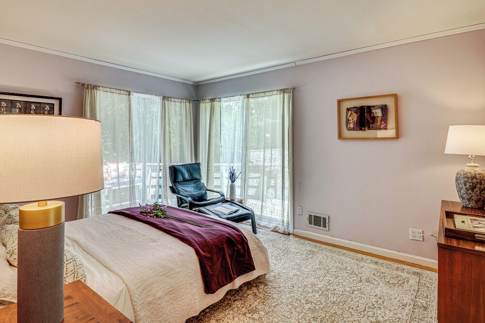1 Mi to Campus: Princeton Home w/ Furnished Deck