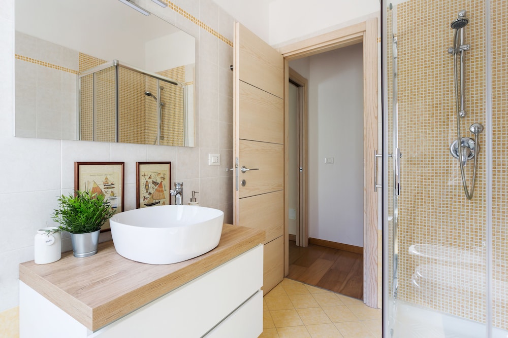 Marconi en Verona — bathroom