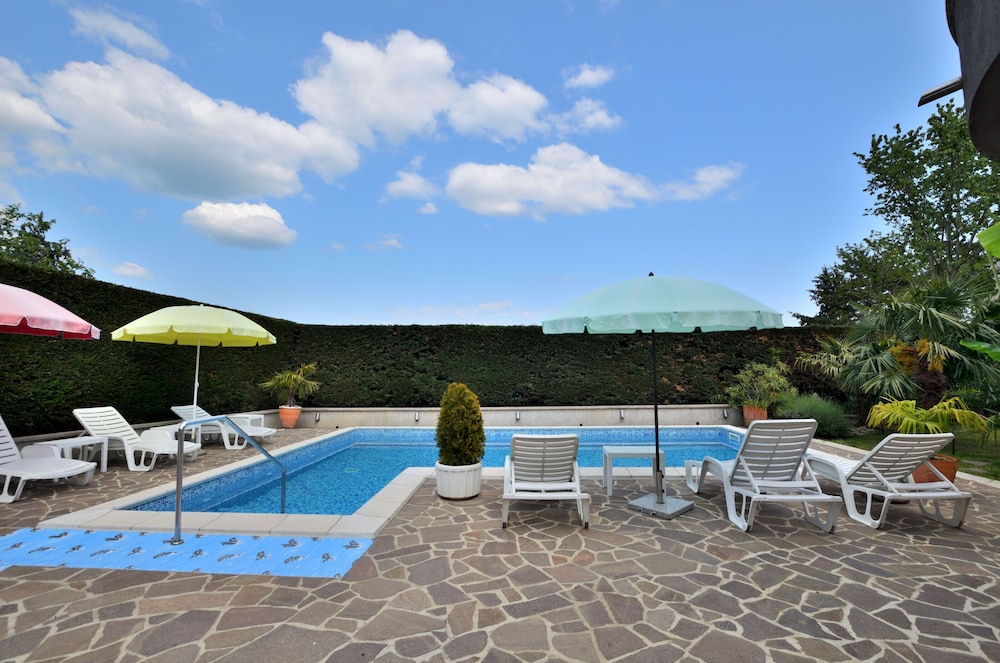 Villa Bregi en Matulji — recepcion & lobby