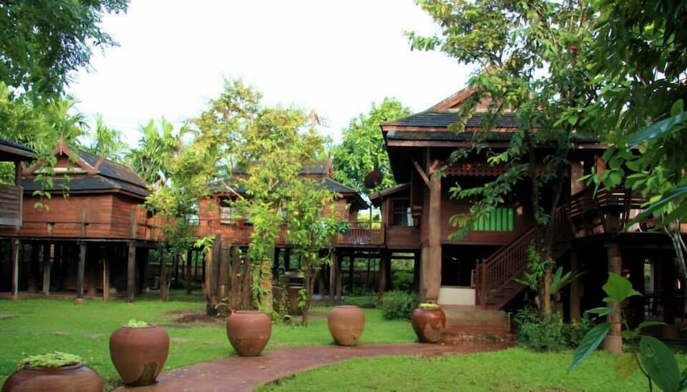 Lanna Ricebarn