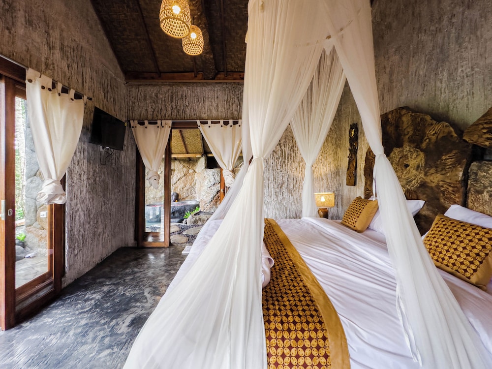 Royal Kemala Villa