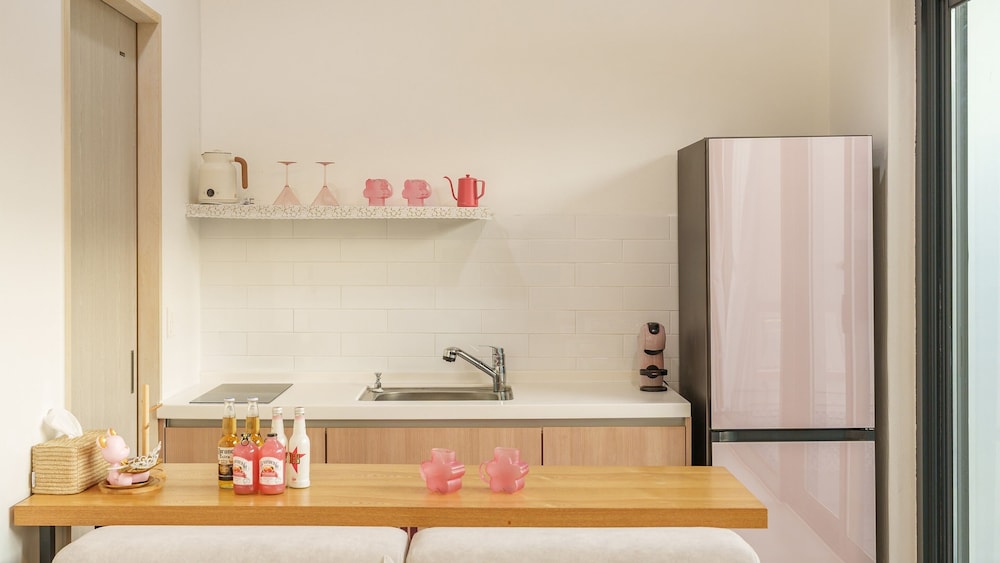Gyeongju Rose Breeze Pool Villa Pension