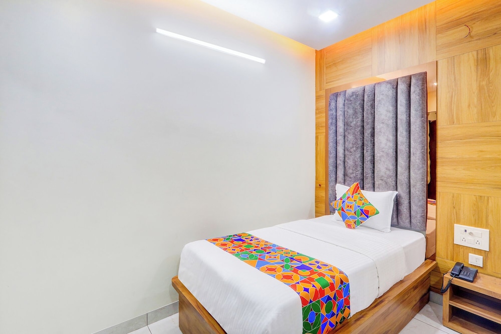 Fabhotel Vishnu Grand