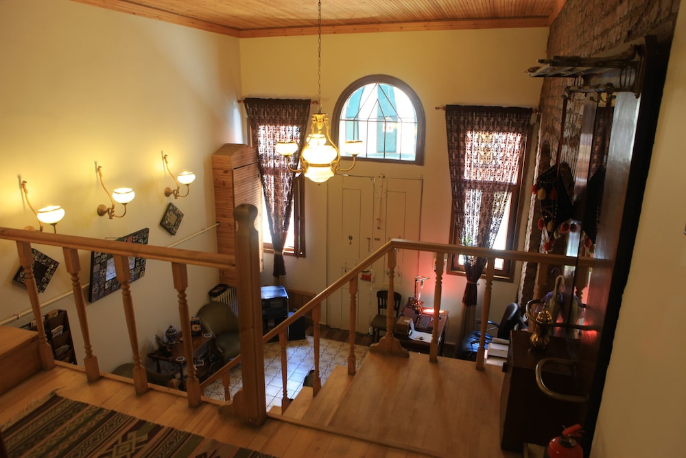 Tom Square Butik Otel - Image 13