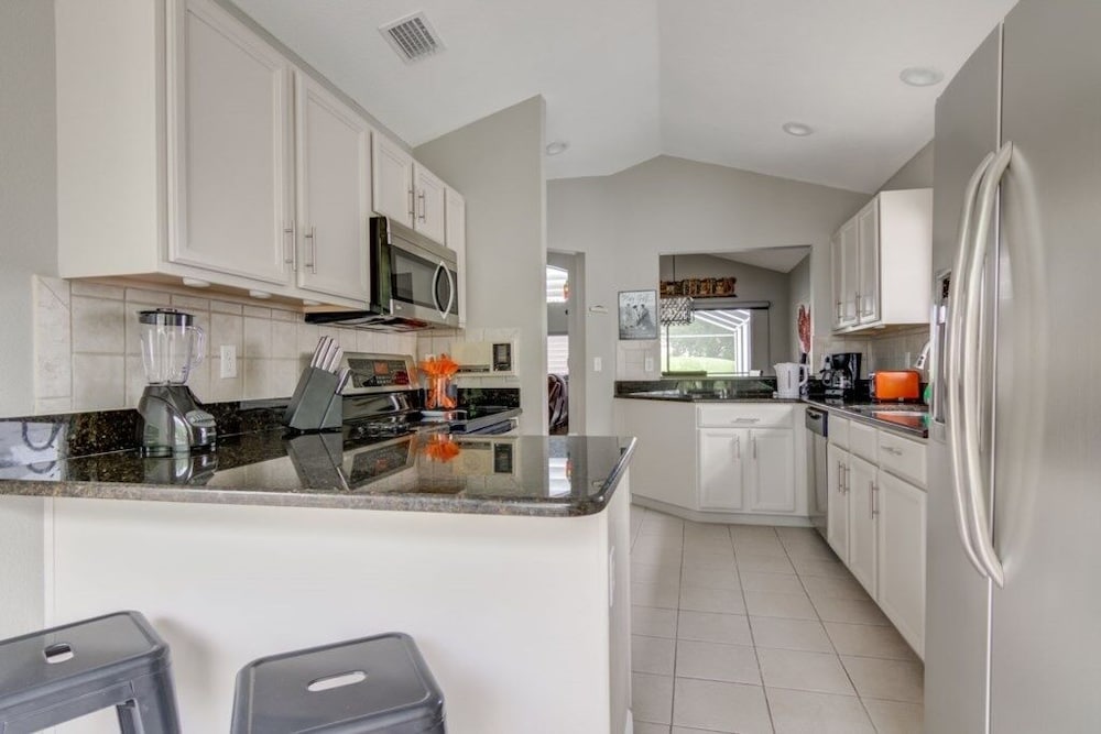 Southern Dunes Comforts Of Home! Golf Views! 4 Bedroom Home by RedAwning