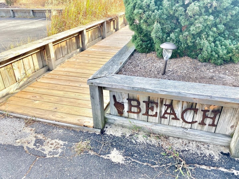 THE Perch 14