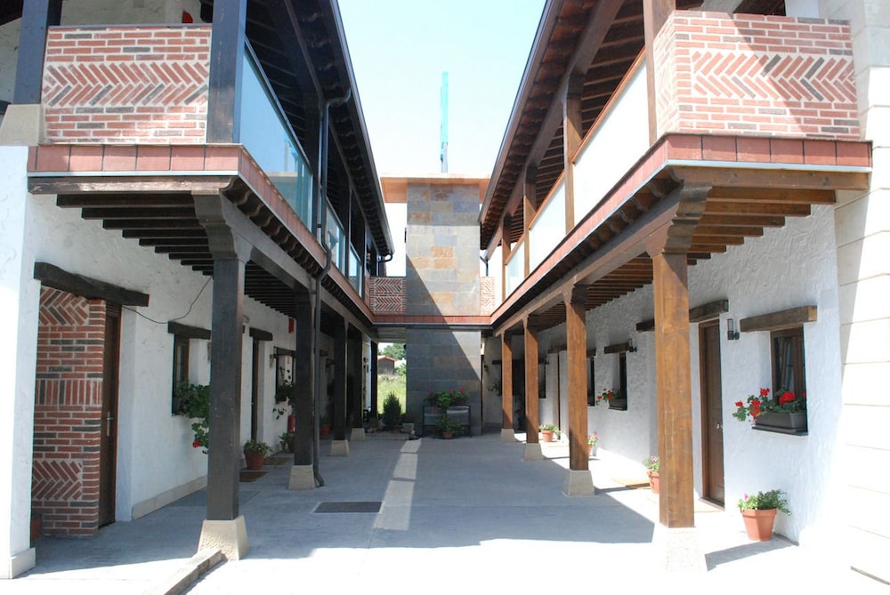 Photo 26